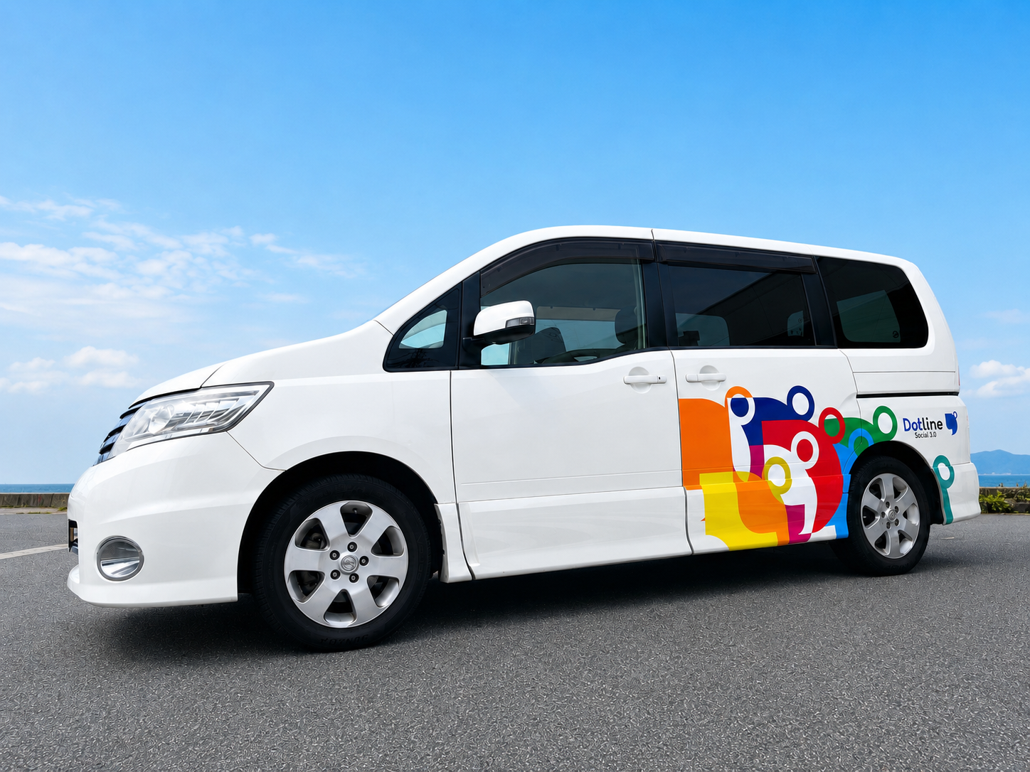 送迎に使用するドットラインの車両